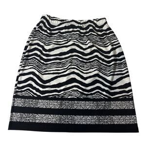 Chico's Size M (1) Black & White Zebra Tribal Skirt Stretch Monochrome Pull-On